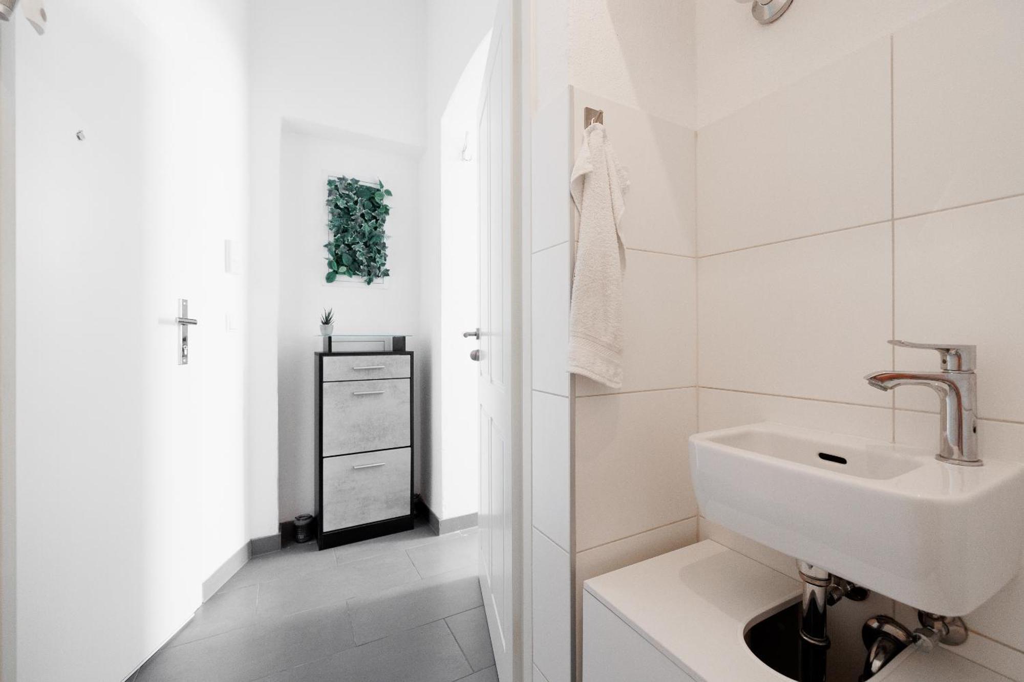 Modern City Apartment In Wina Bagian luar foto