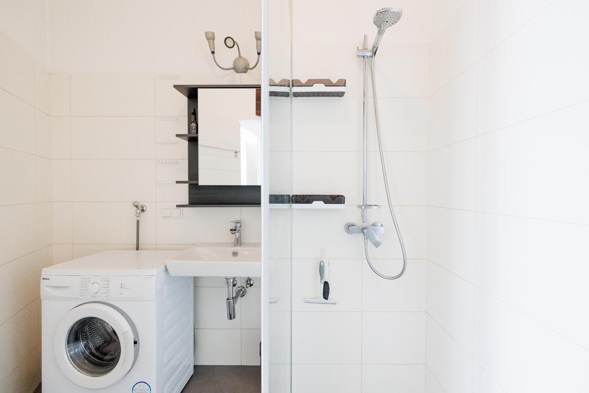 Modern City Apartment In Wina Bagian luar foto